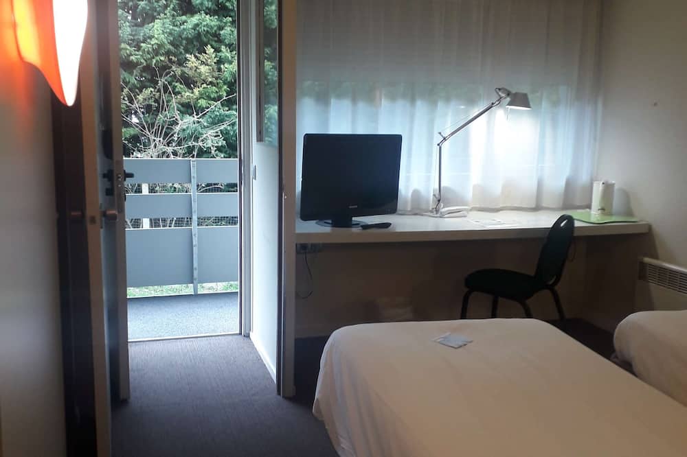 Campanile Lens 写真