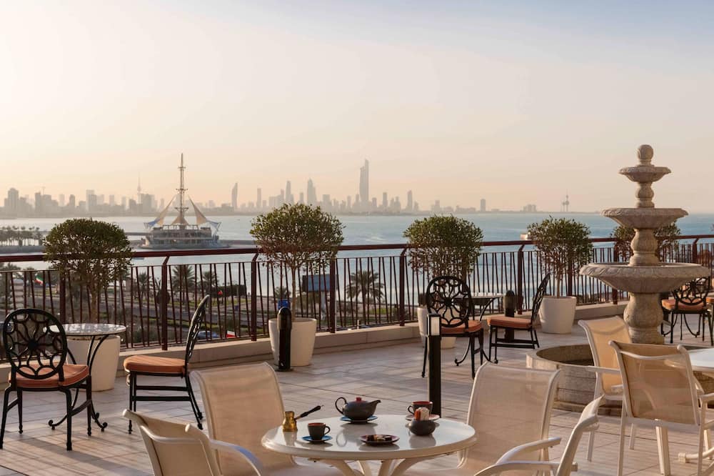 イビス クウェート サルミヤ 写真