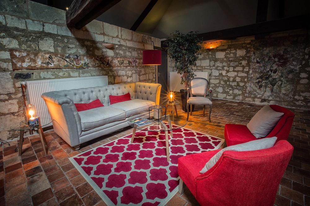 Logis Hôtel Le Chai De La Paleine 写真