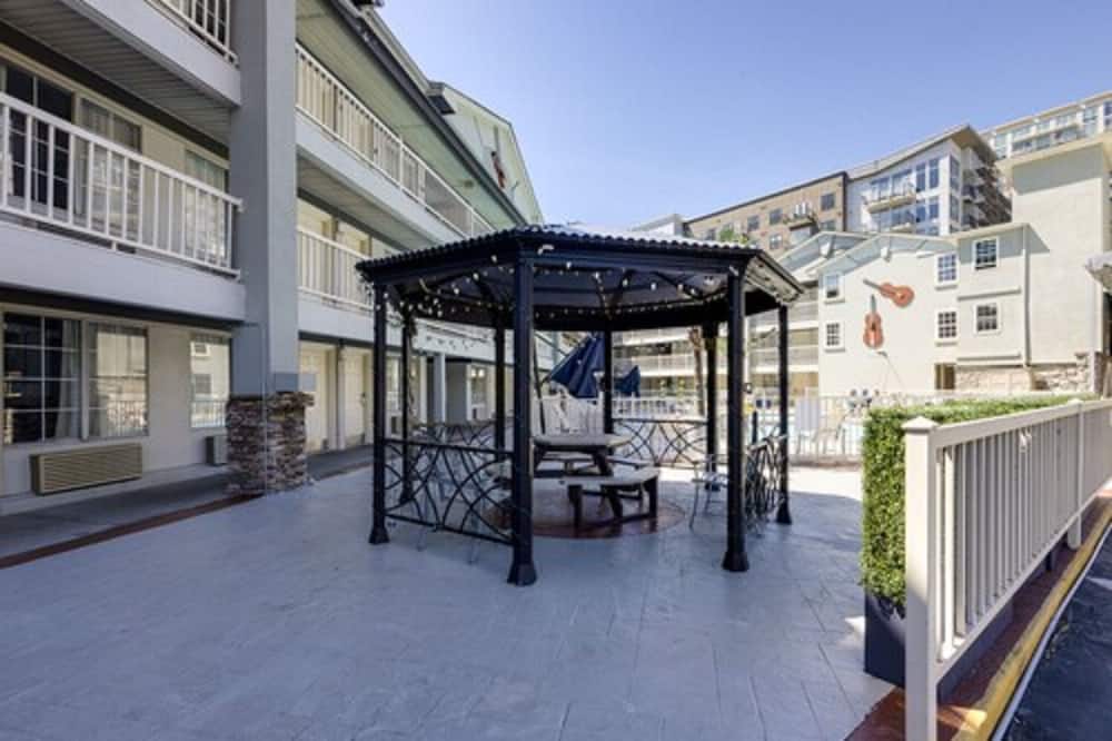 コンフォート イン ダウンタウン ナッシュビル - ミュージック シティ センター 写真