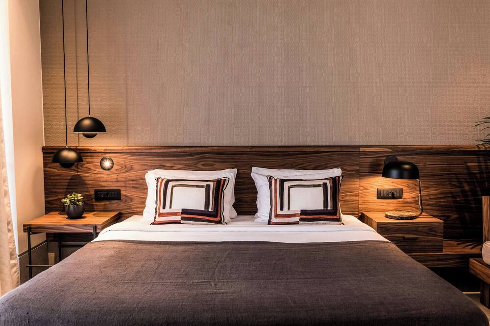 ドームズ オブ エロウンダ オートグラフ コレクション 写真