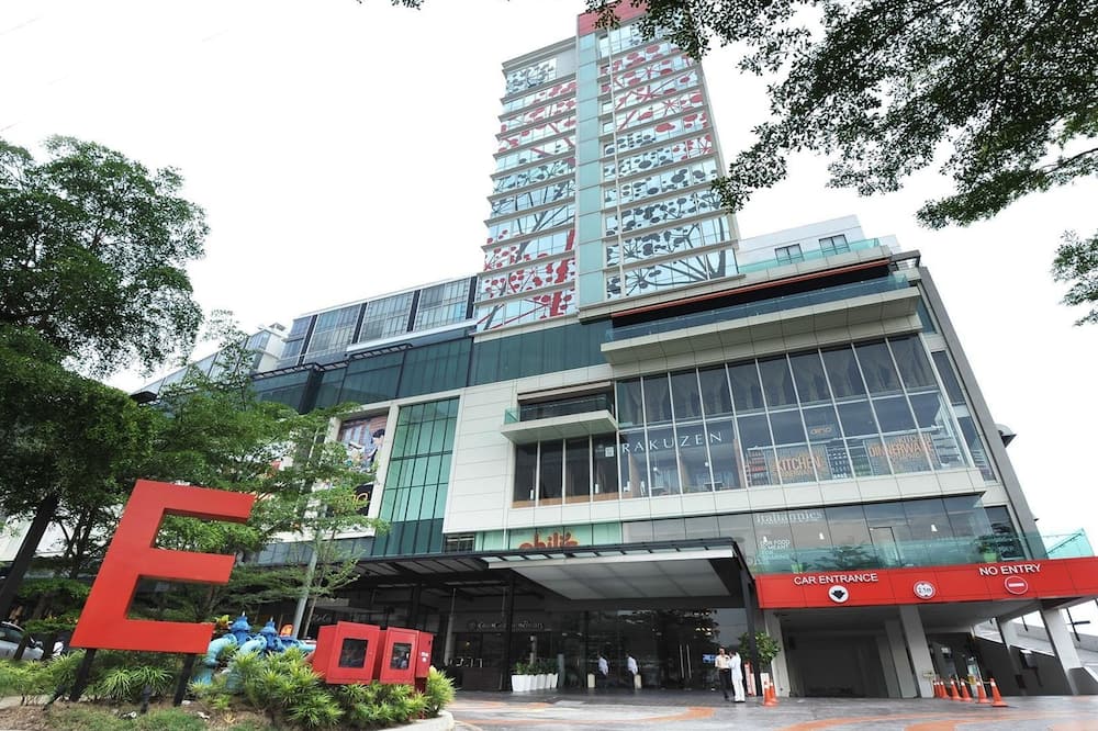 サンデー ホテル スバン 旧：エンパイア ホテル 写真