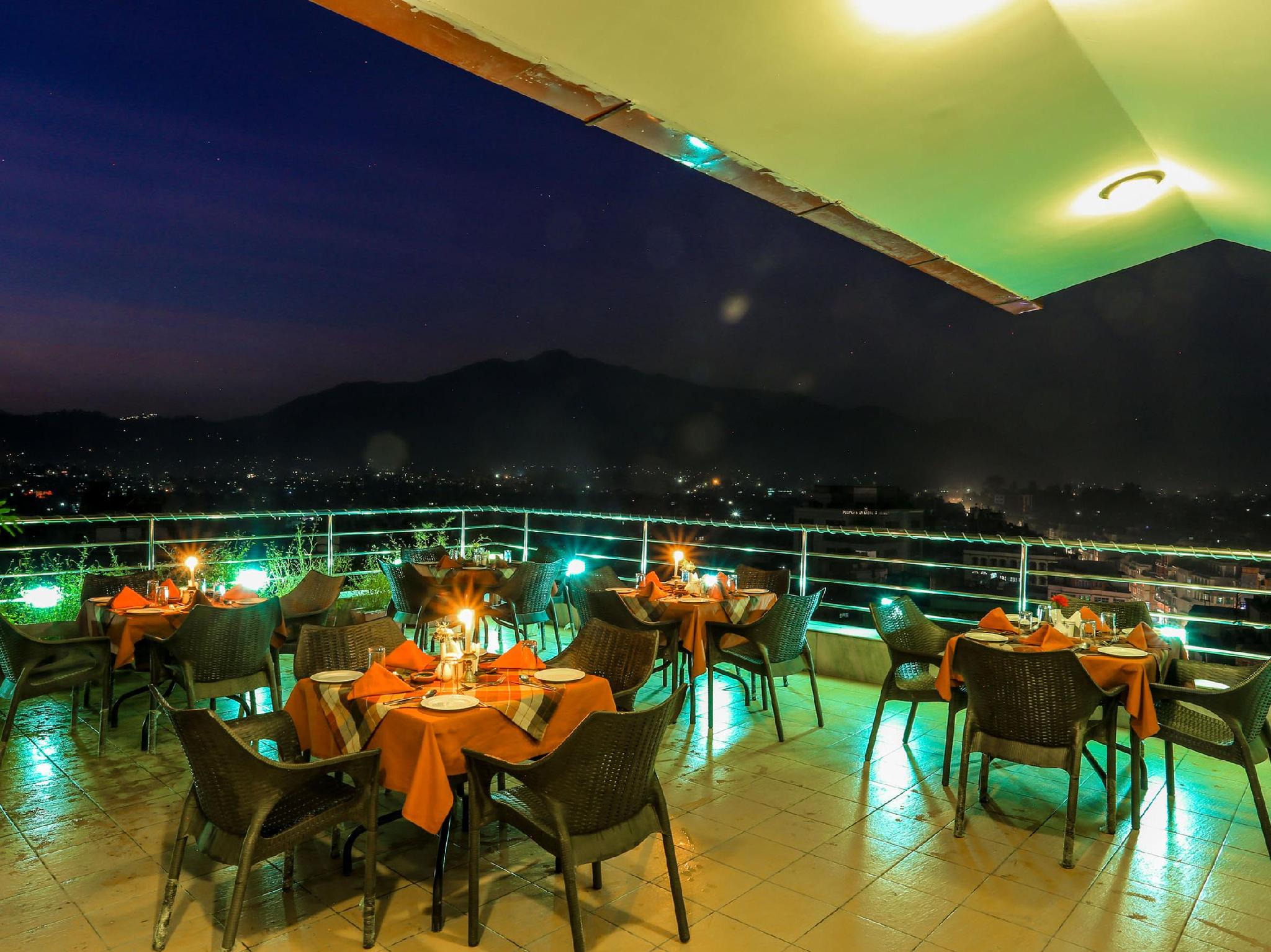 ホテル マナン 写真