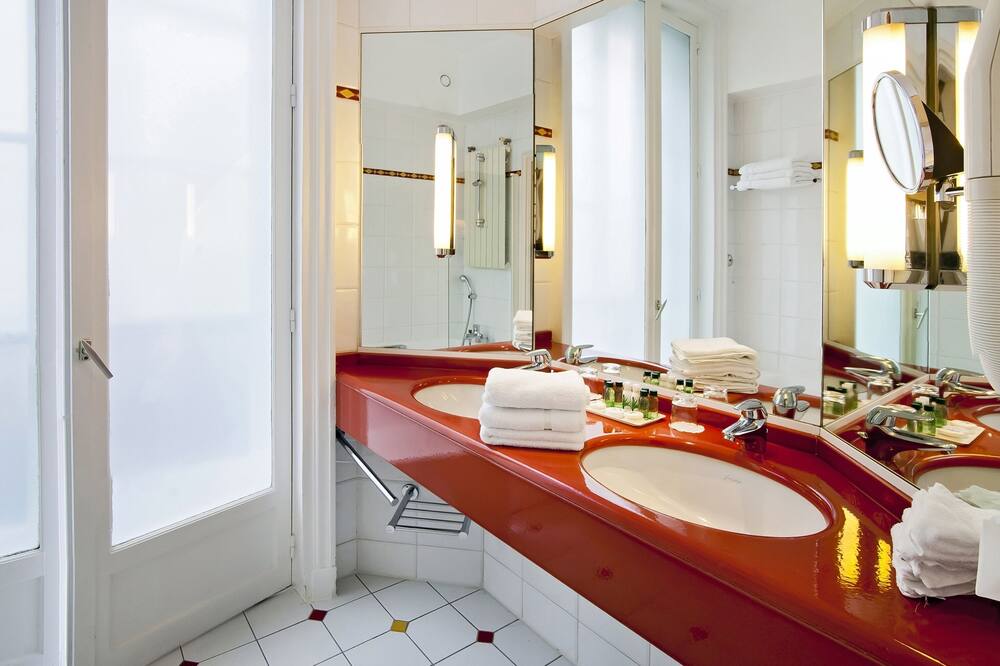 ホテル エタジュニ オペラ 写真