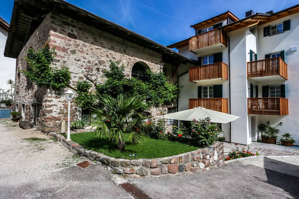 ホテル ティロル 写真