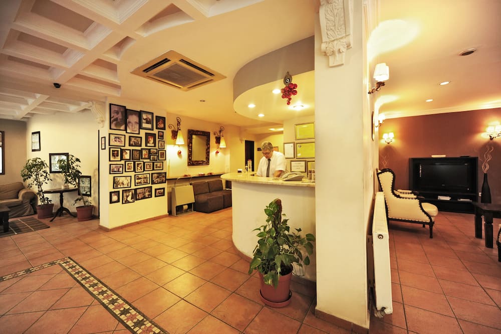Üstün Otel Alsancak 写真