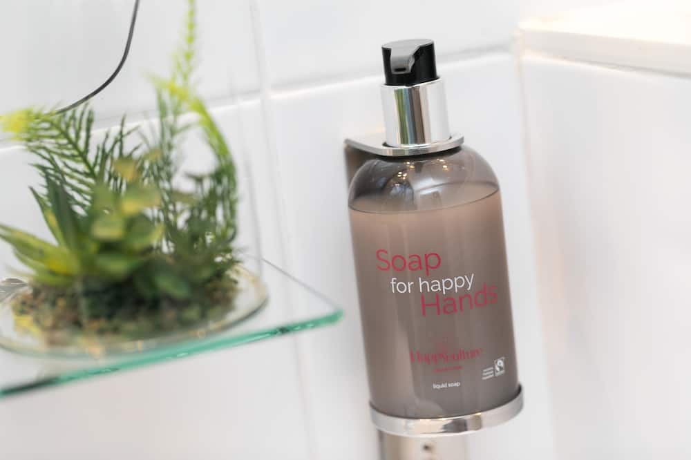 ホテル マゼンタ 38 バイ ハッピーカルチャー 写真