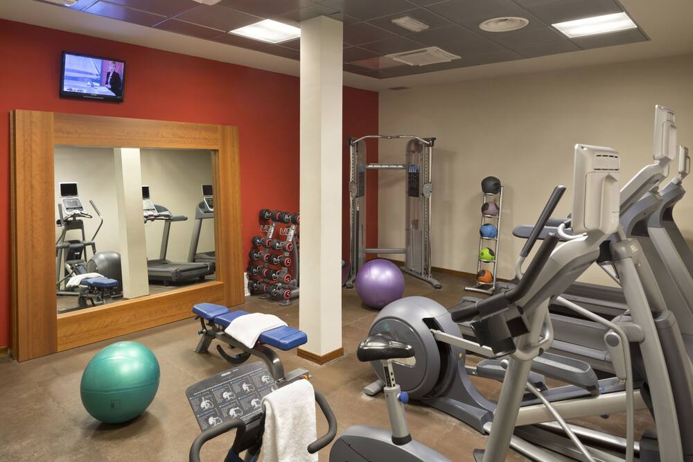 ウナ ホテルズ ボローニャ サン ラッツァーロ 写真