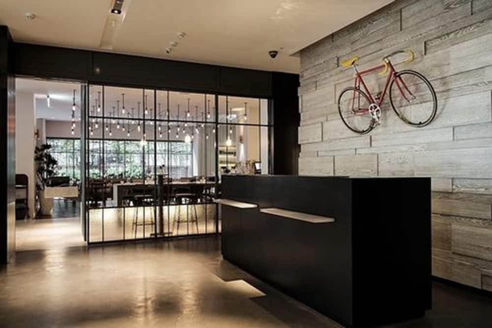 アンバ タイペイ ジョンシャン 写真