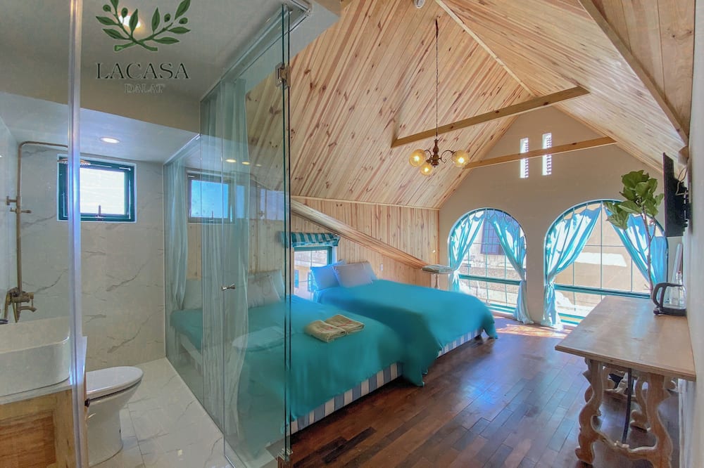 ラカサ メイ 写真