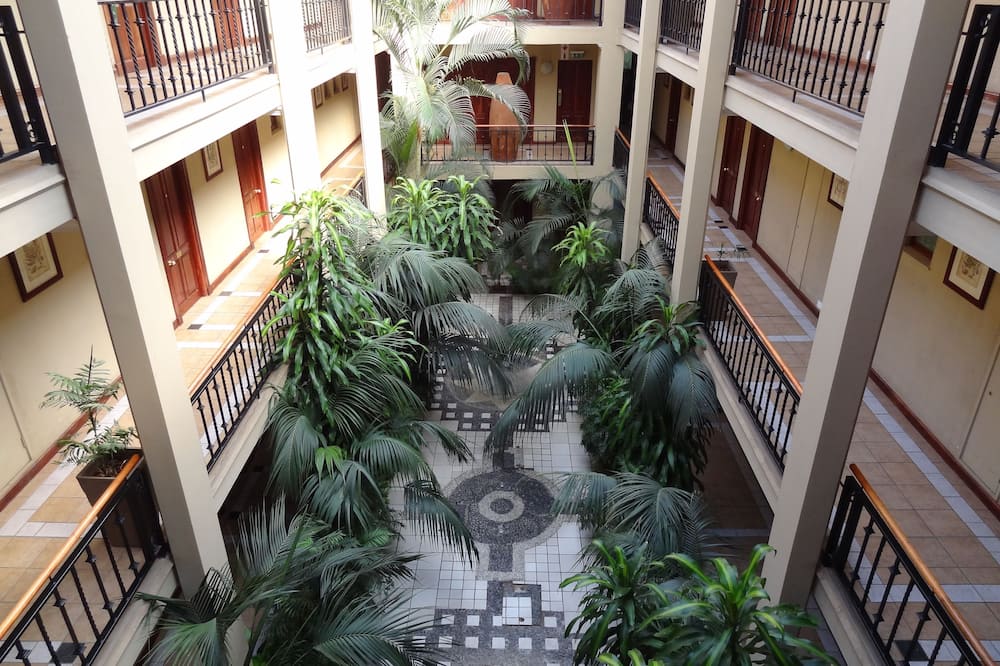 ピアモント モンディアル ハボローネ 写真