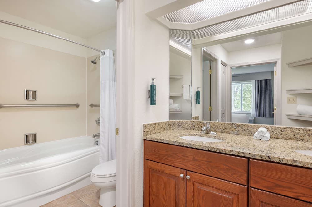 Hilton Vacation Club Varsity Club South Bend, IN 写真