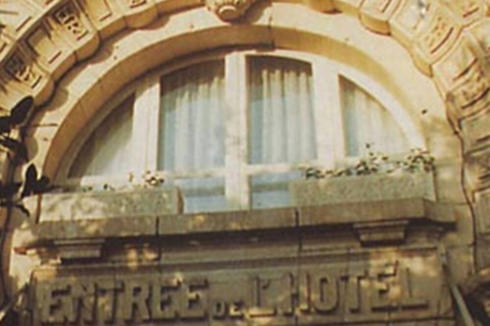 ホテル ドゥ フランス 写真