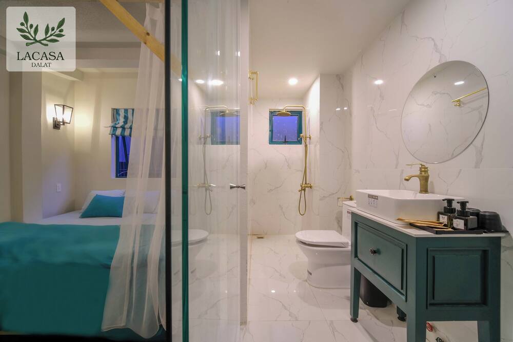 ラカサ メイ 写真