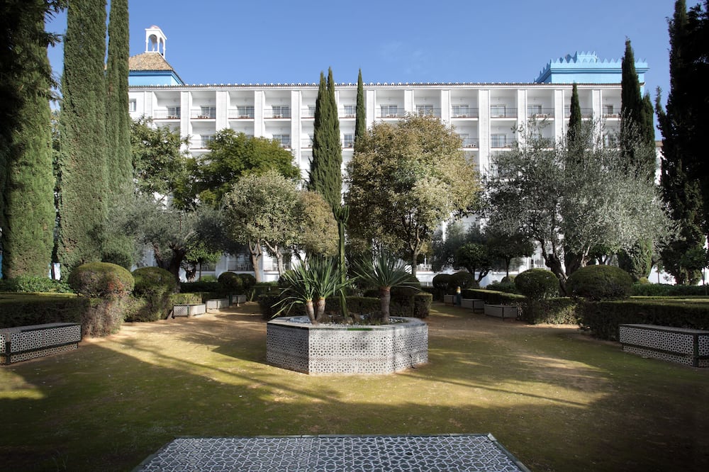 Hotel Abades Benacazon 写真