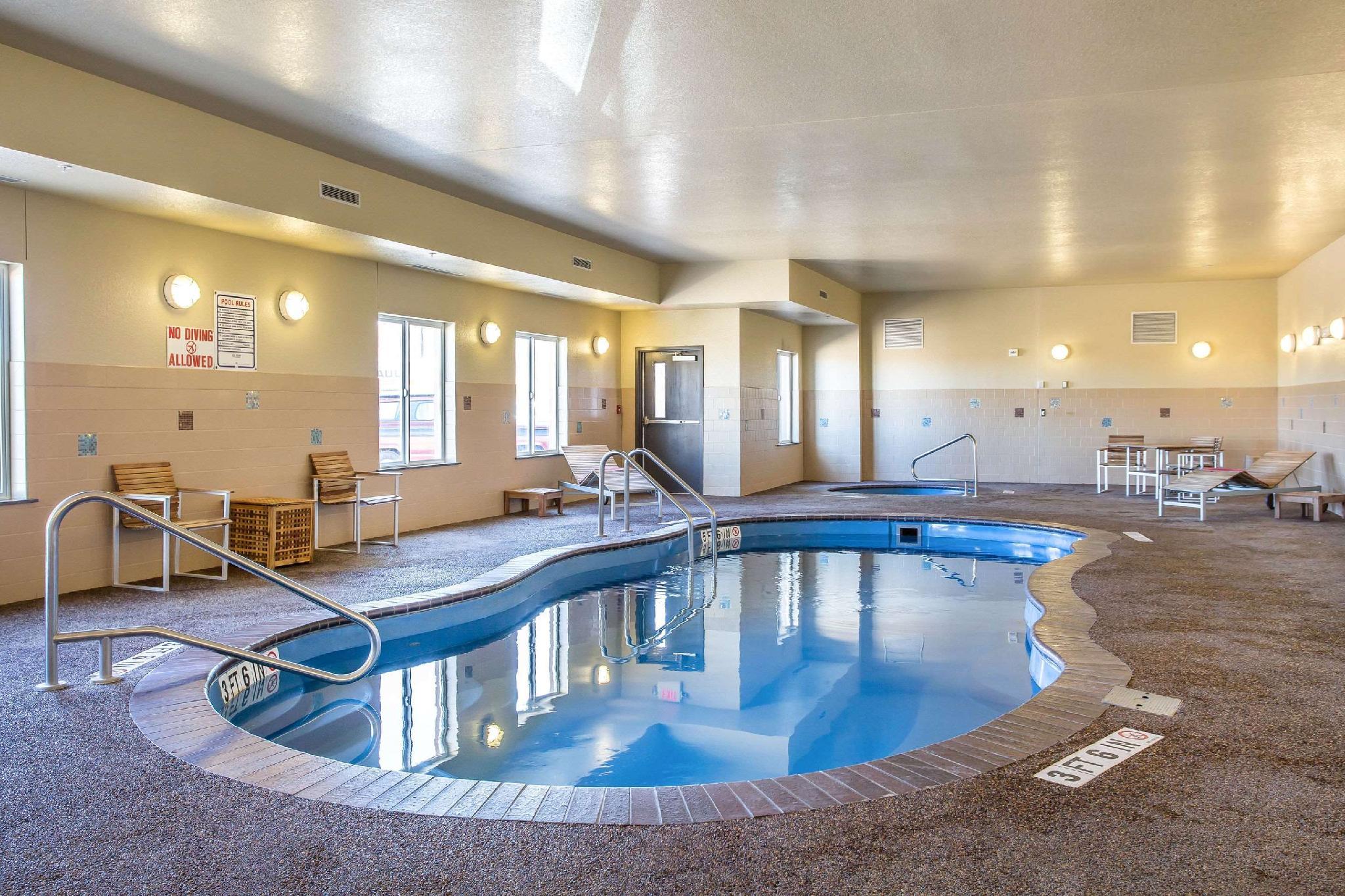 スリープ イン アンド スイーツ ラピッド シティ 写真