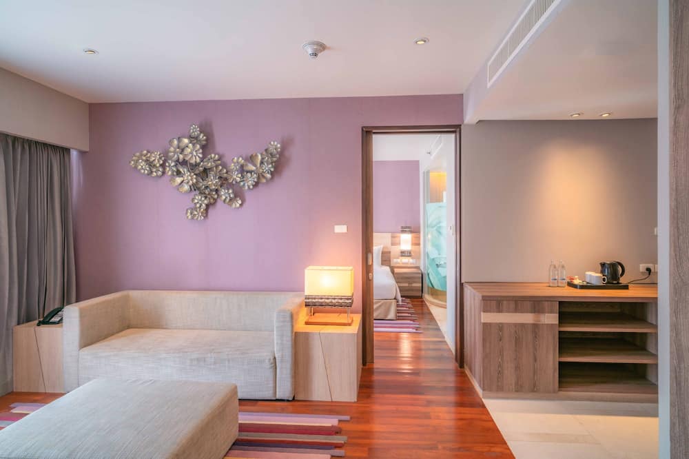 ホリデイ イン エクスプレス プーケット パトン ビーチ セントラル バイ IHG 写真