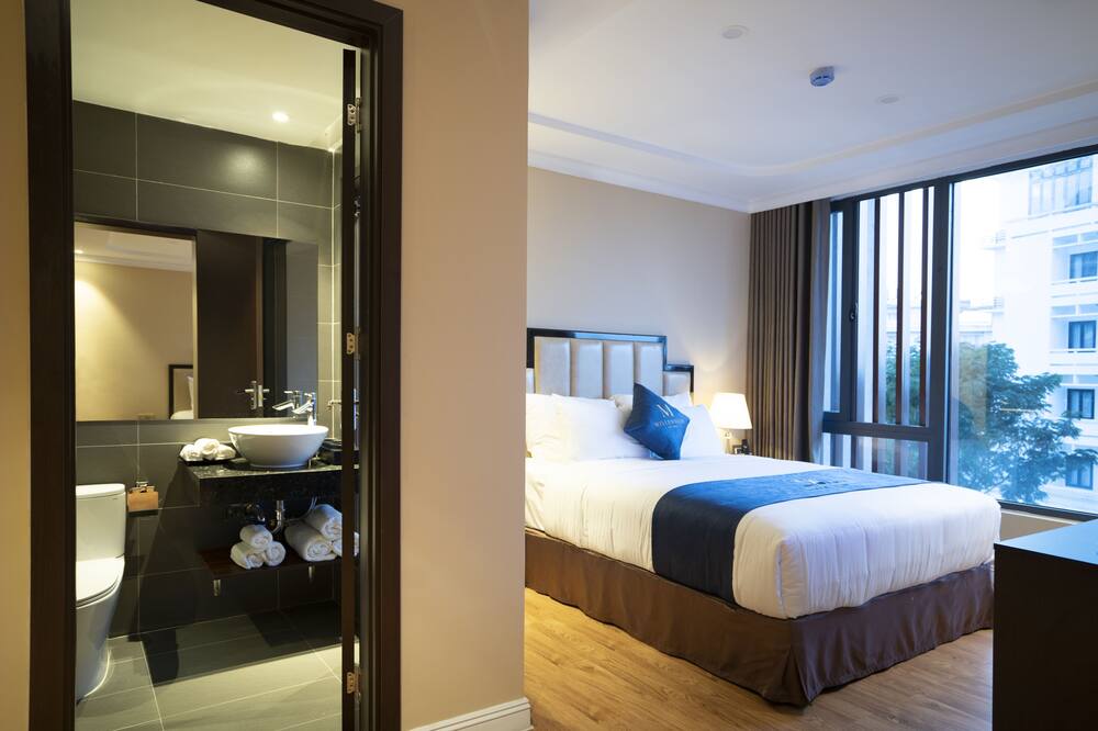 ミレニアム ヒューホテル 写真