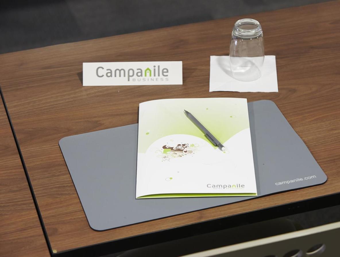 カンパニール パリ エスト パンタン ホテル 写真
