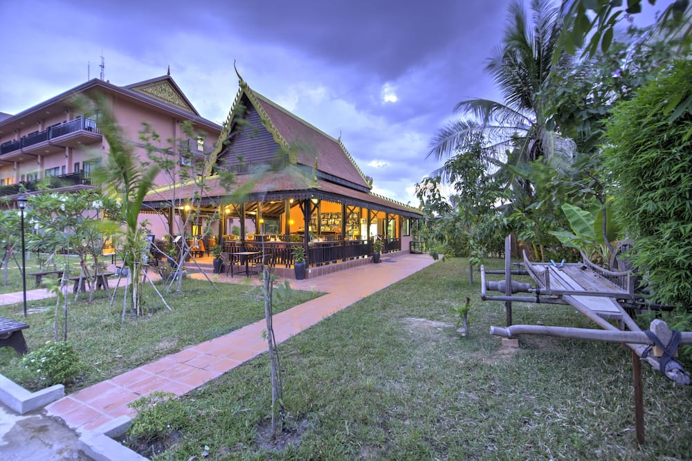 クープレイ ホテル 写真