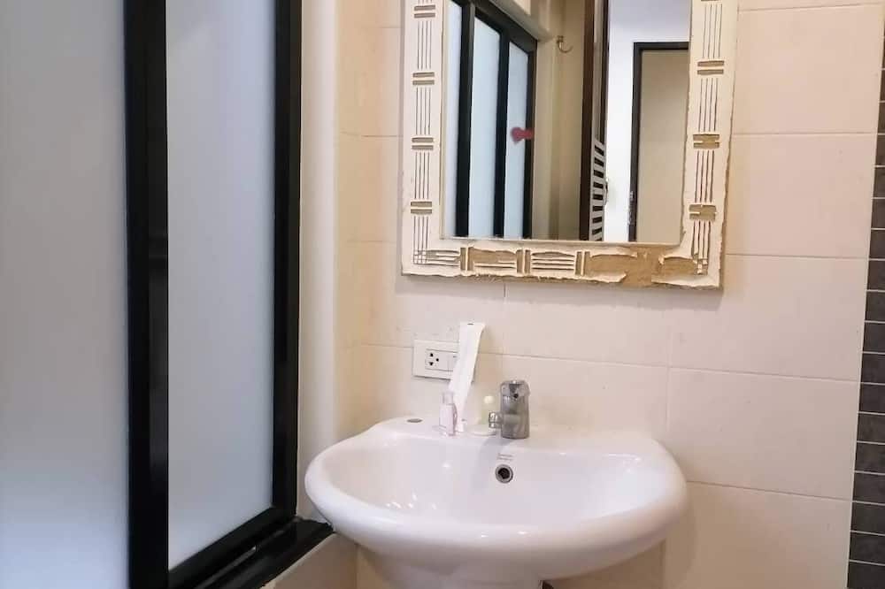 アット ホワイト パトン 写真