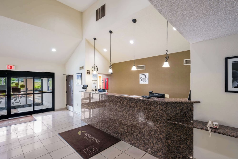 スリープ イン ステイツヴィル I-40 写真