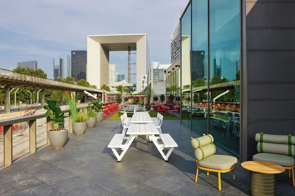 シチズンM パリ ラ デファンス 写真