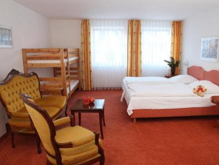 ロビンガー ホテル ウェイセス ロス 写真