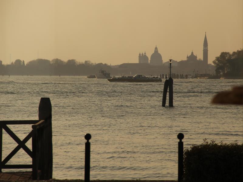 ルッソ パレス ホテル 写真