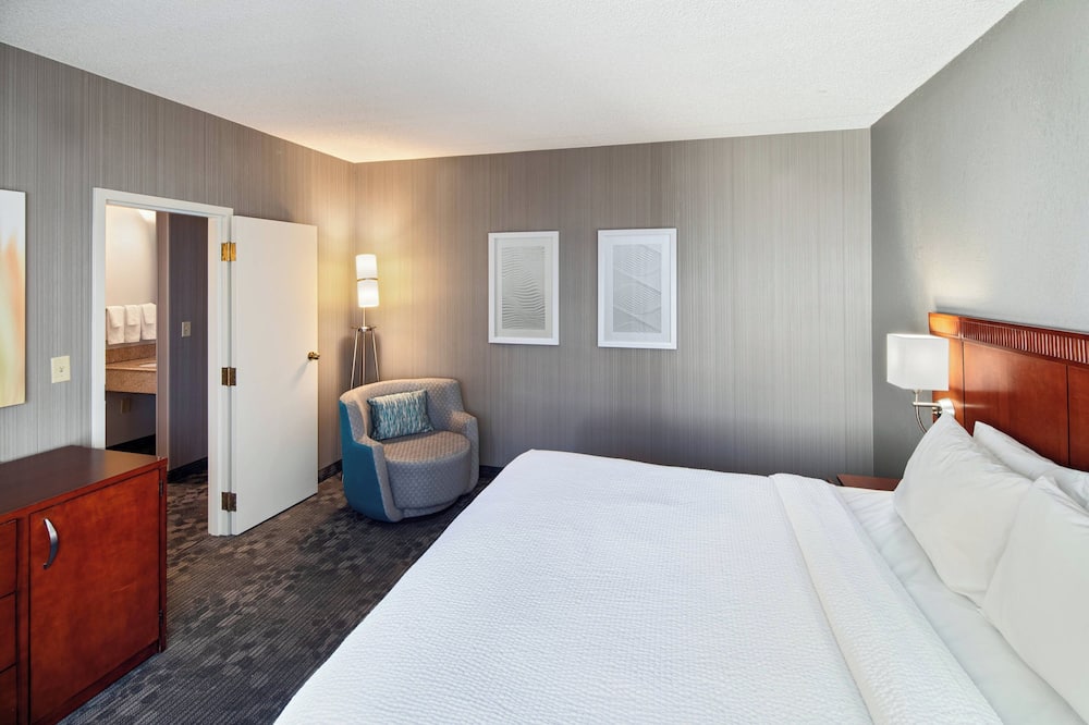 Courtyard by Marriott Cincinnati Blue Ash 写真