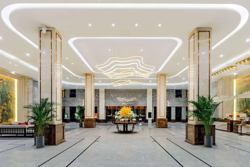 Howard Johnson Lakeview Hotel Huaibei 写真