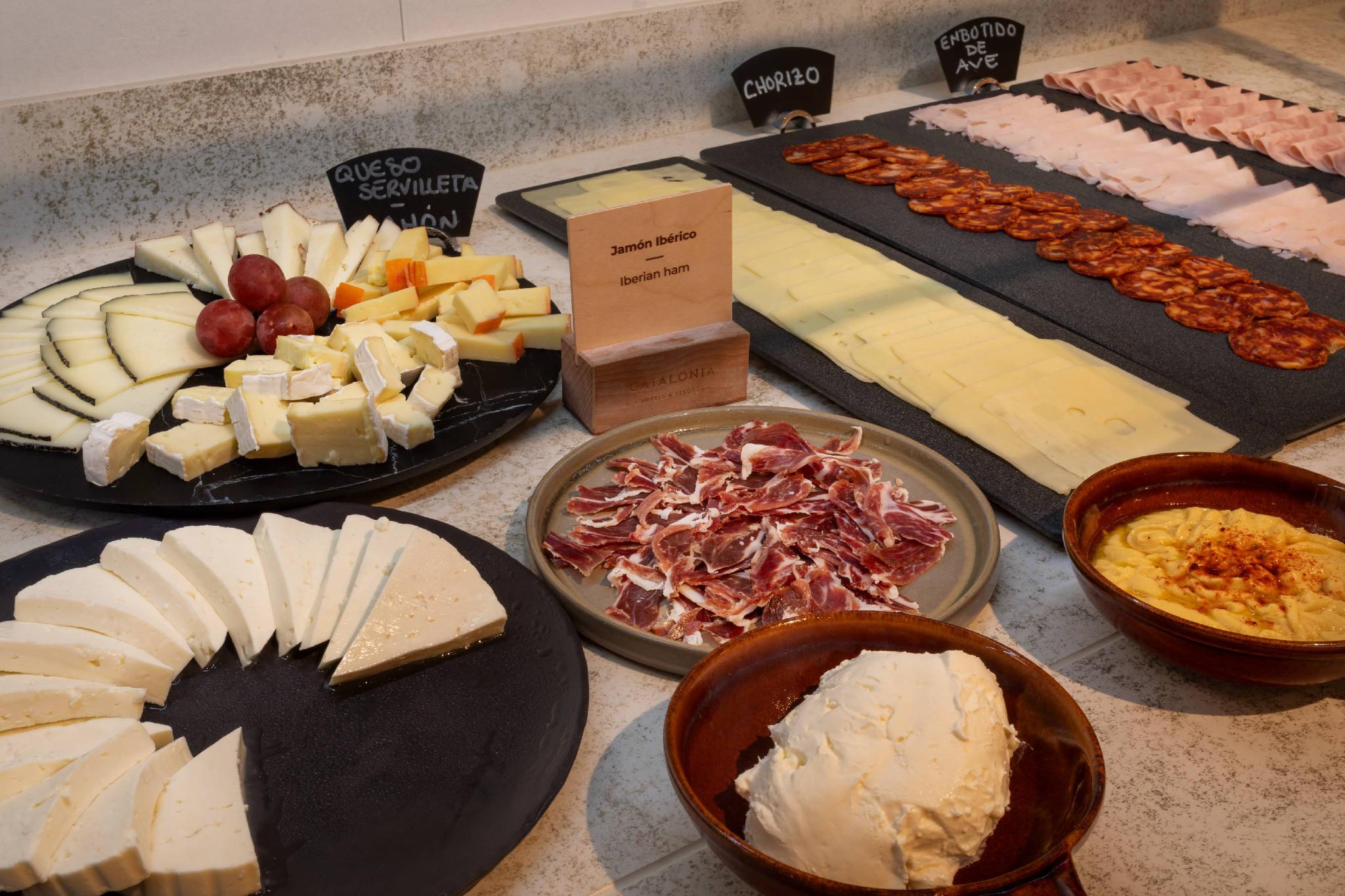 ホテル カタロニア エクセルシア 写真