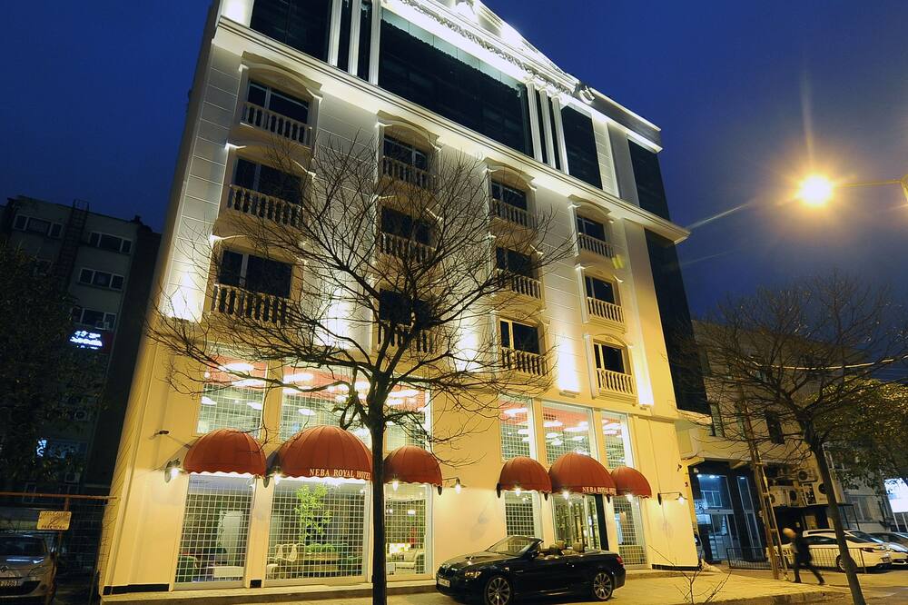 Neba Royal Hotel 写真