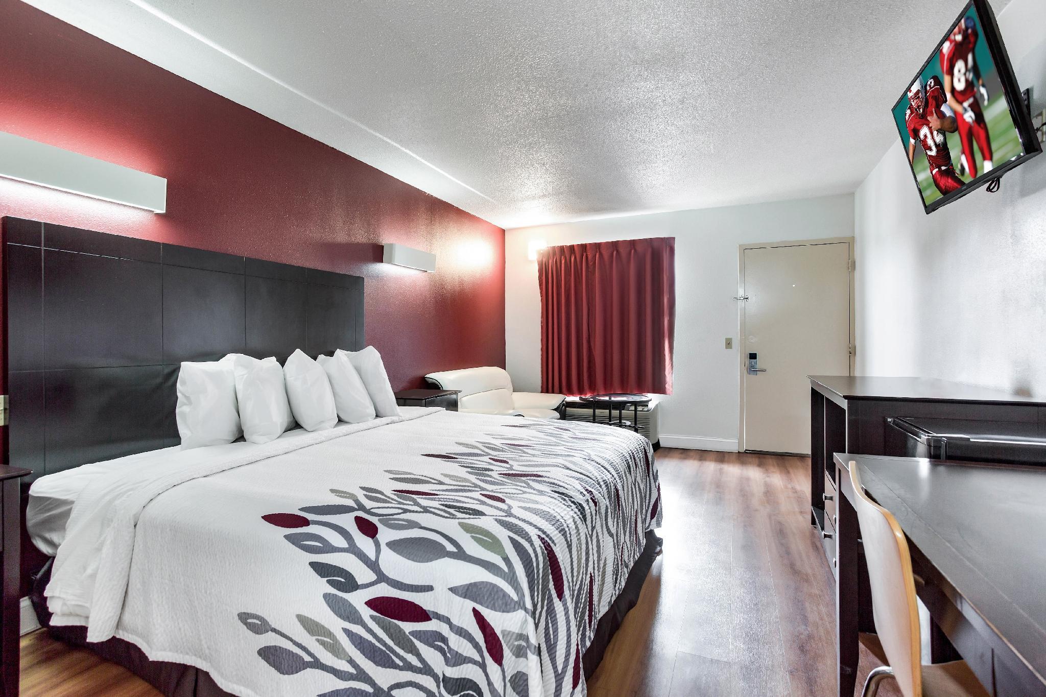 レッド ルーフ イン モンティーグル - I-24 写真