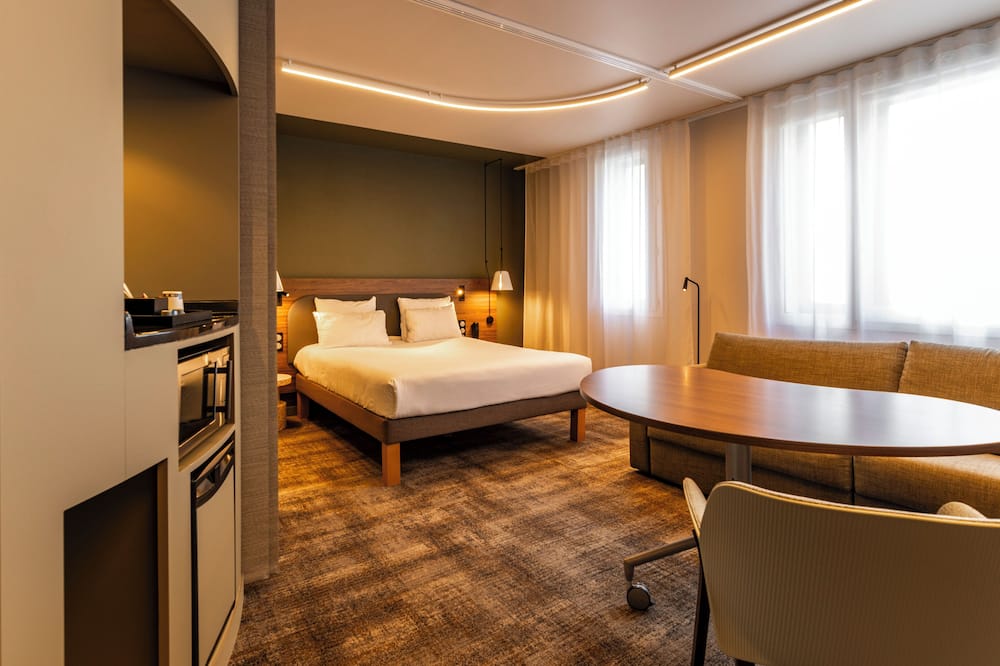 ノボテル スイート ランス サントル 写真