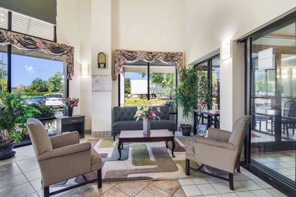 エコノ ロッジ ガーナー - ローリー 写真