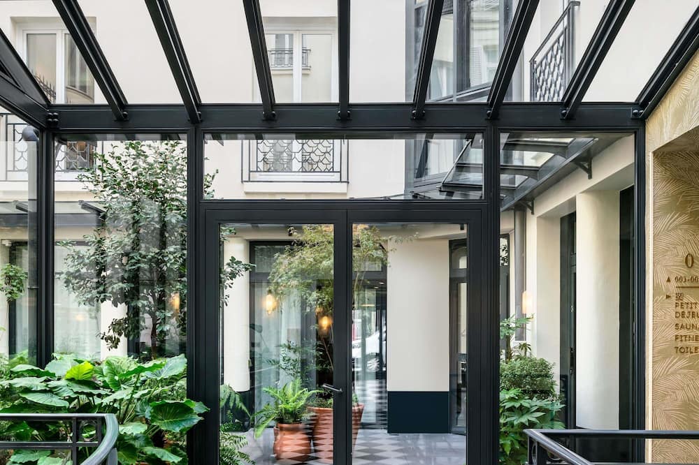 ホテル フォーブル ギャラン パリ ハンドリトゥン コレクション 写真