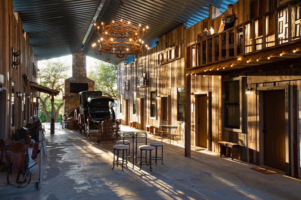 Y.O. ランチヘッドクォーターズ 写真