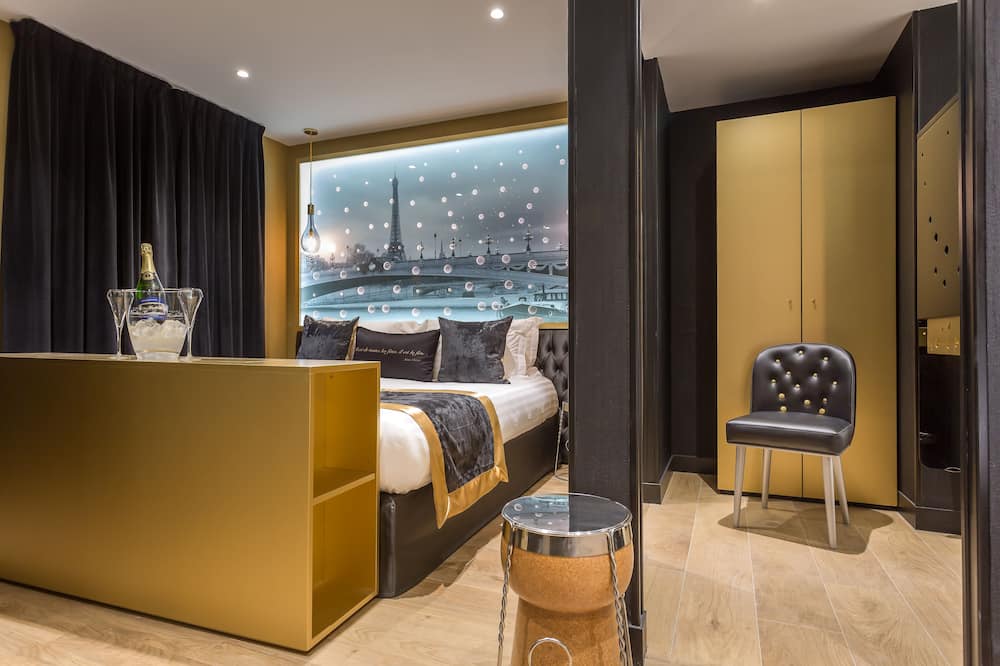 ホテル レ ビュル ド パリ 写真