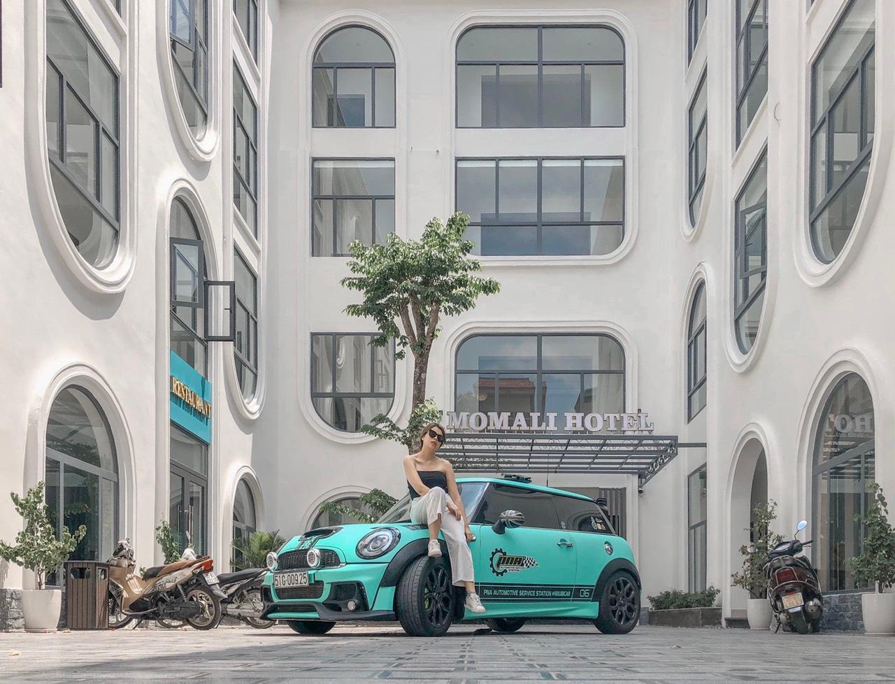 モマリ ホテル ニンビン 写真