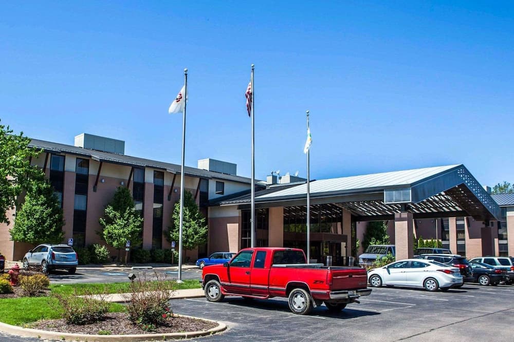 クオリティ イン & スイーツ ピオリア ノース 写真