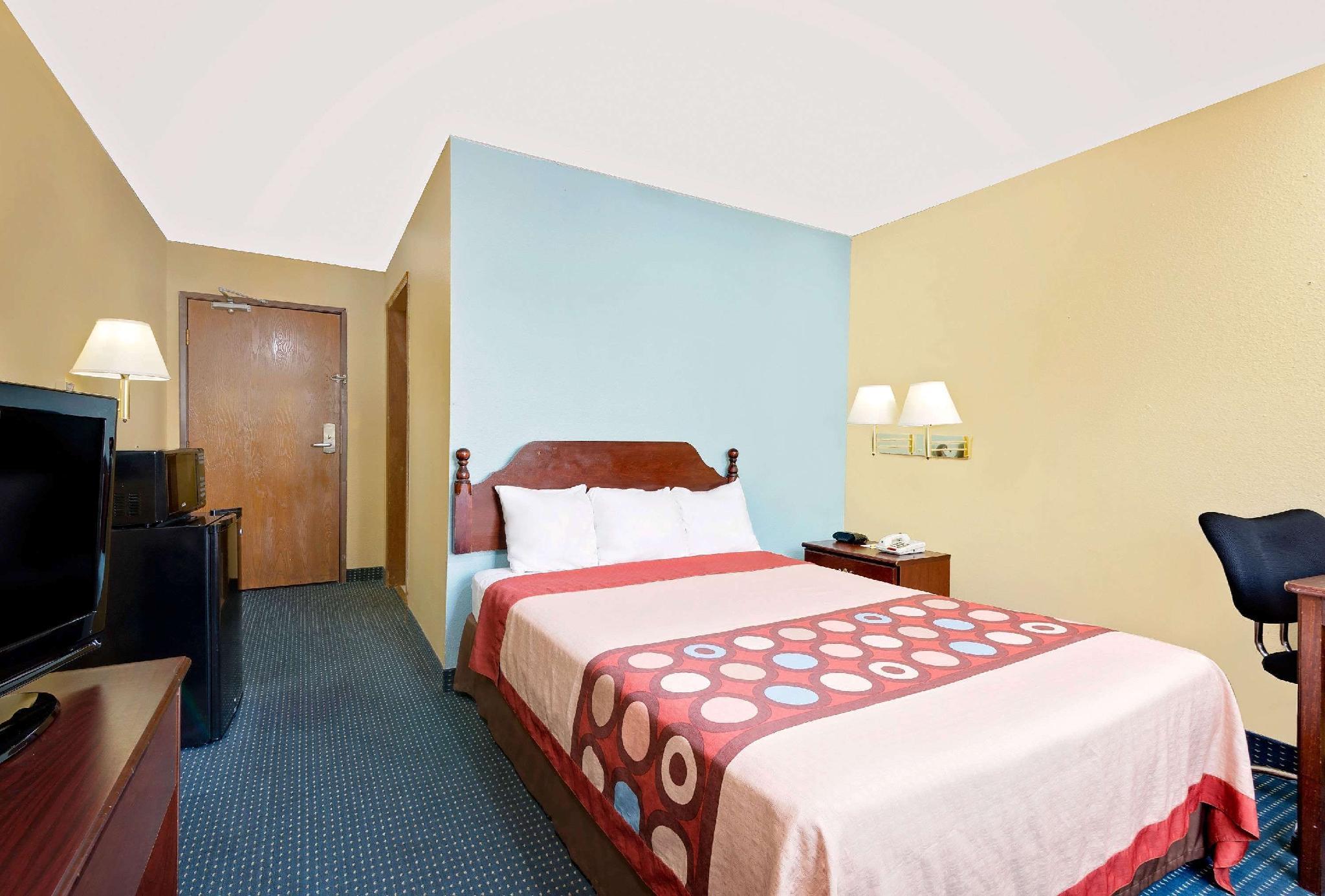 スーパー 8 バイ ウィンダム サマーセット 写真