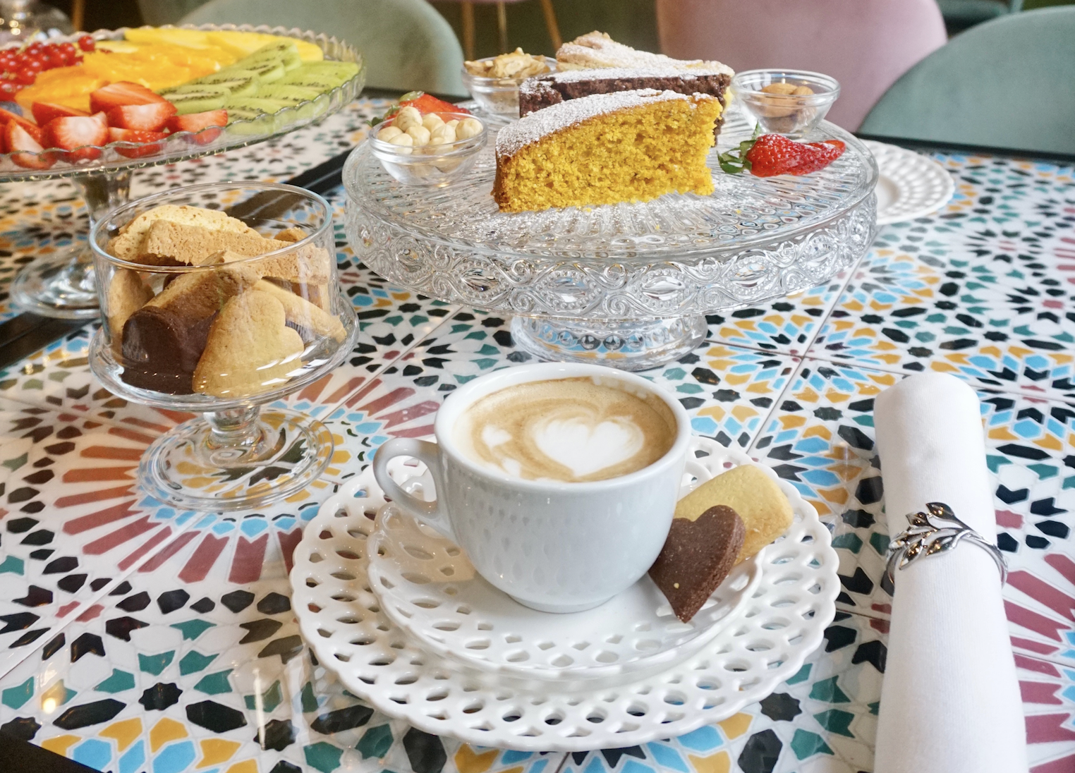 ホテル カラヴィータ 写真