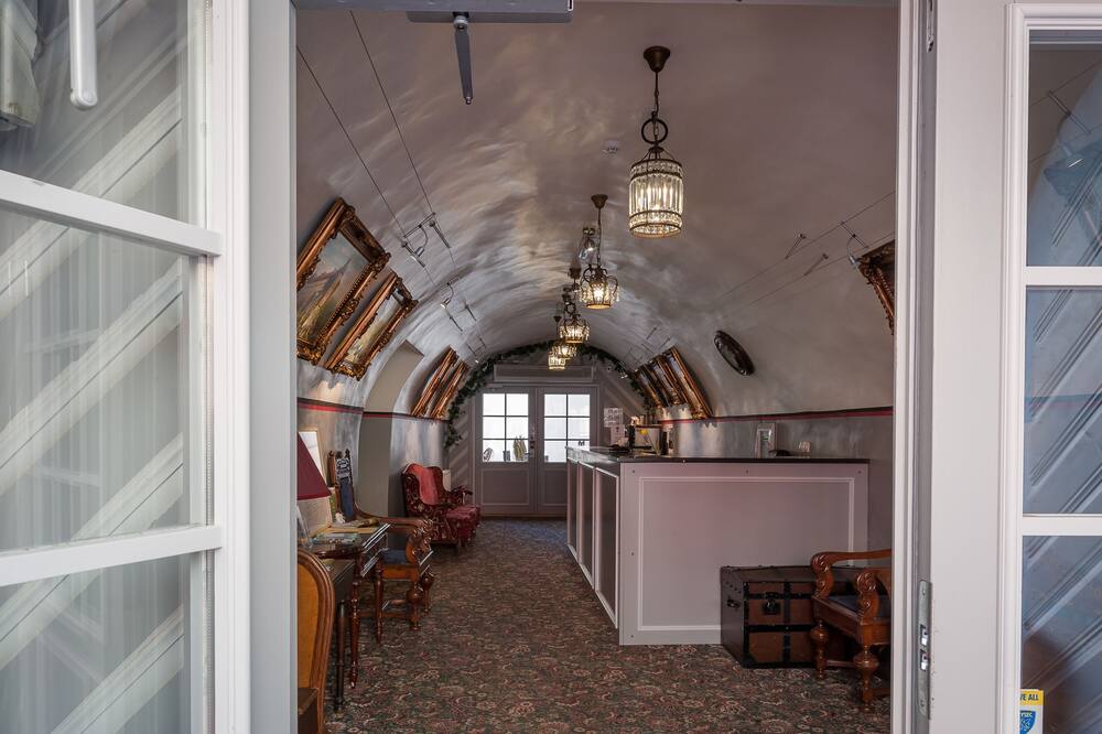 スリー クラウンズ レジデンツ 写真