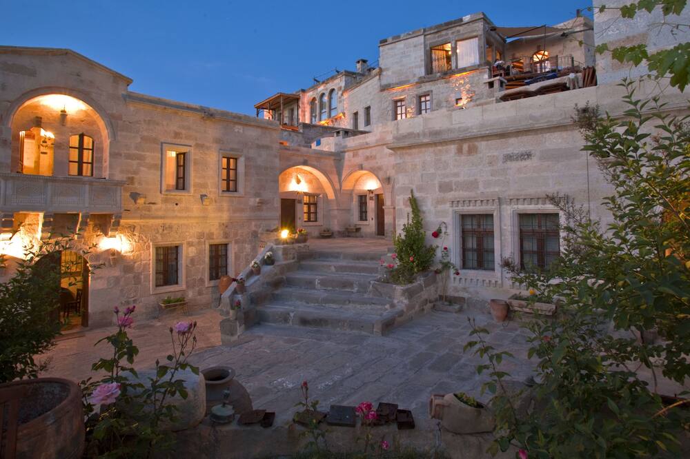 ケレベクスペシャルケイブホテル＆スパ 写真