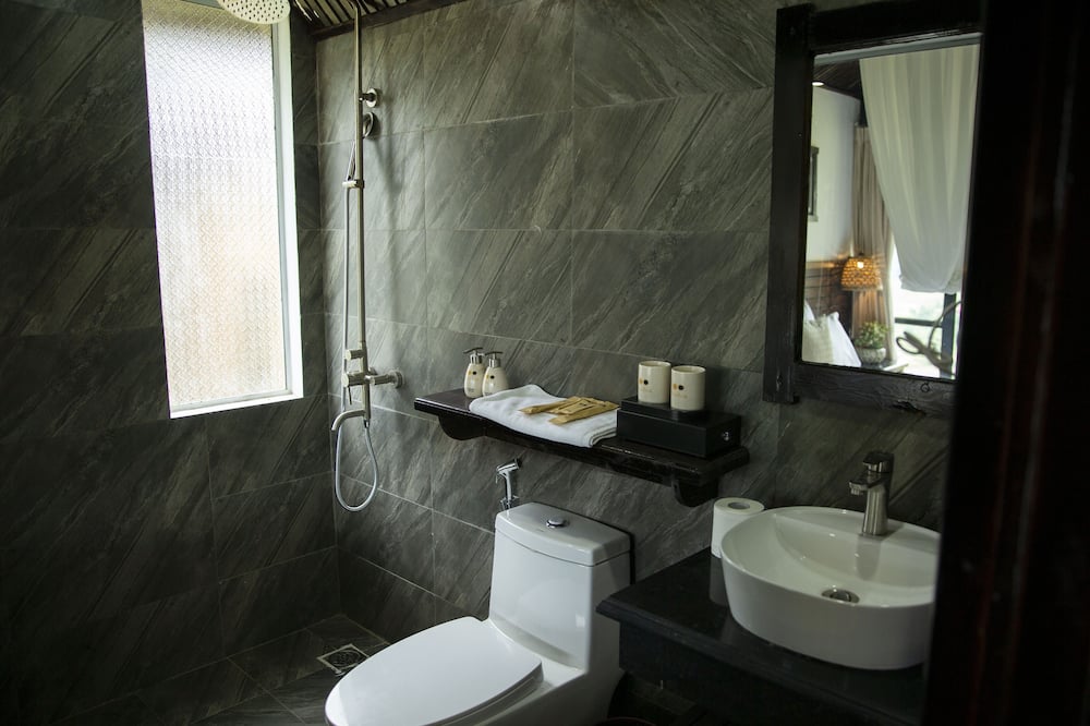 ブラックシップサパ 写真