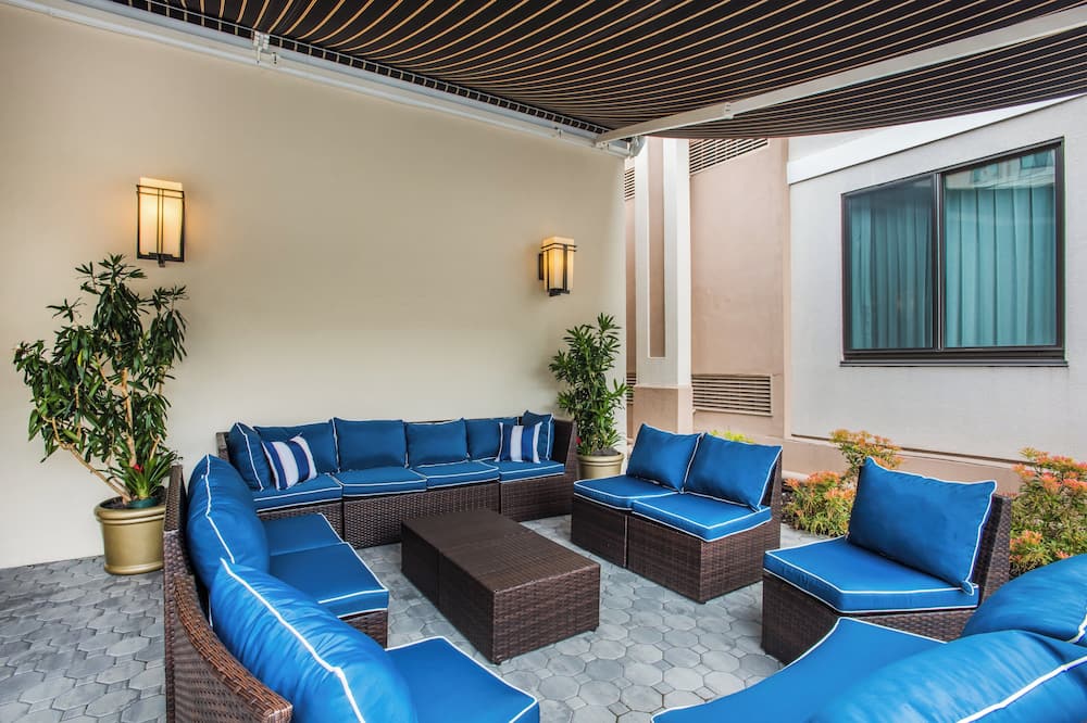 ホリデイ イン ハズブルック ハイツ メドウランズ バイ IHG 写真