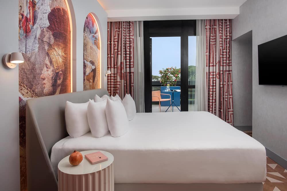 エヌハウ ローマ 写真