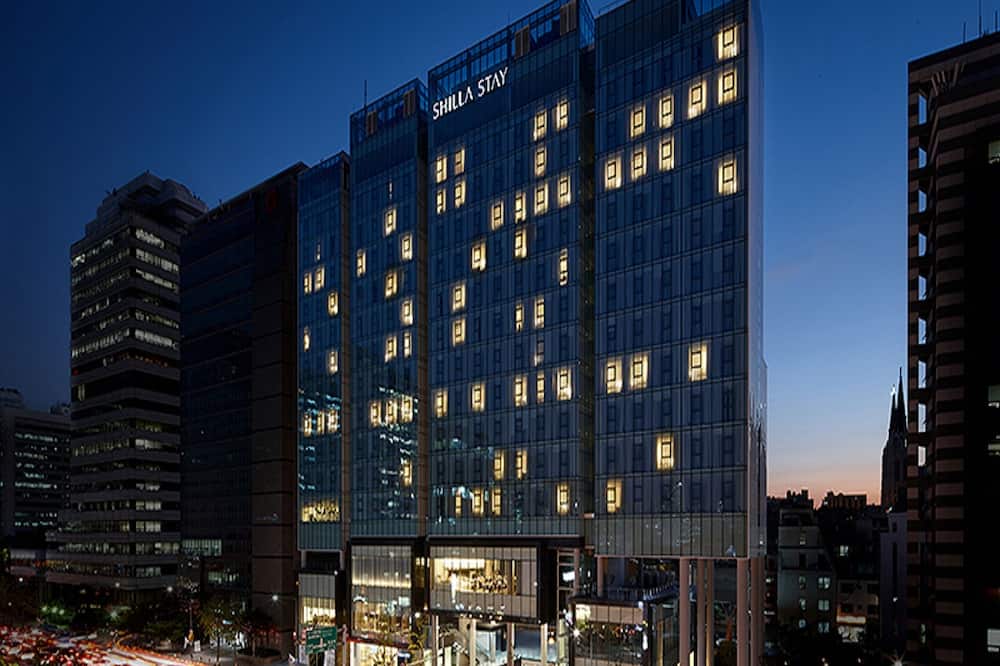 新羅ステイ駅三 写真