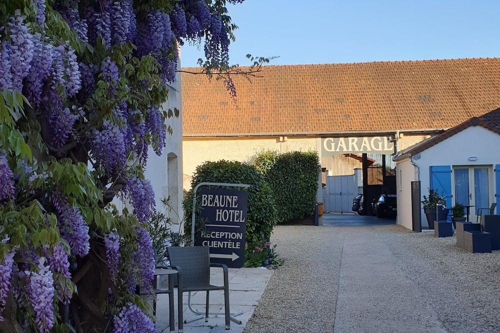 ボーヌ ホテル 写真